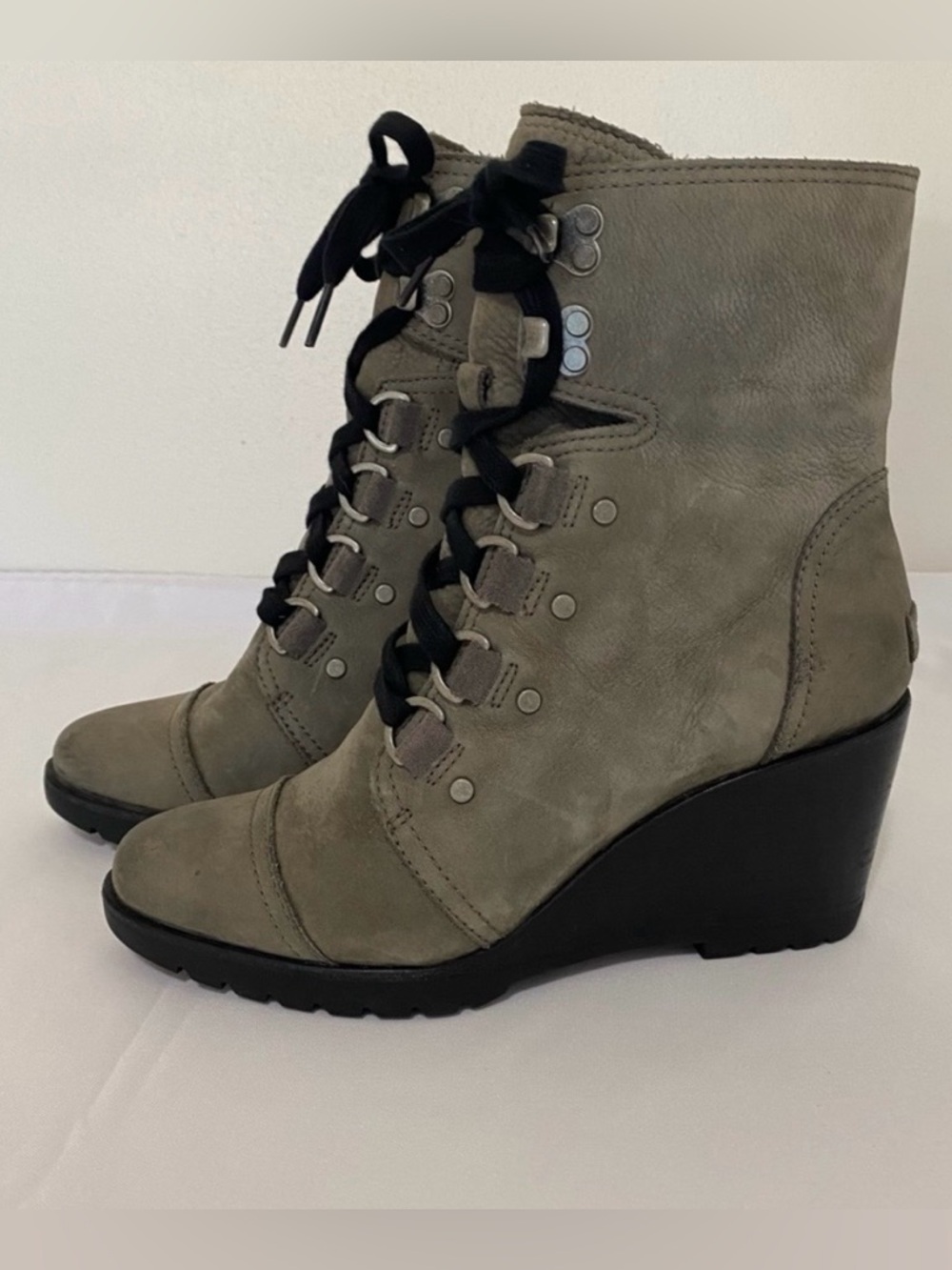 SOREL After Hours Leather Lace up Wedge Boots